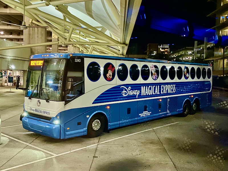 Cómo llegar a  Expo Hall en Orlando en Autobús?
