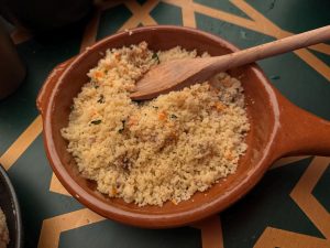 Cous cous aliñado - El Salón Califal de Puy du Fou España 2024