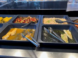 Pescado, verduras y judías - Buffet libre Marco Polo en PortAventura