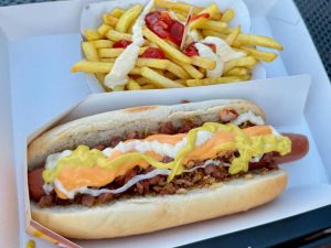 Hot Dog Cheese Lovers - El Posit PortAventura 2024